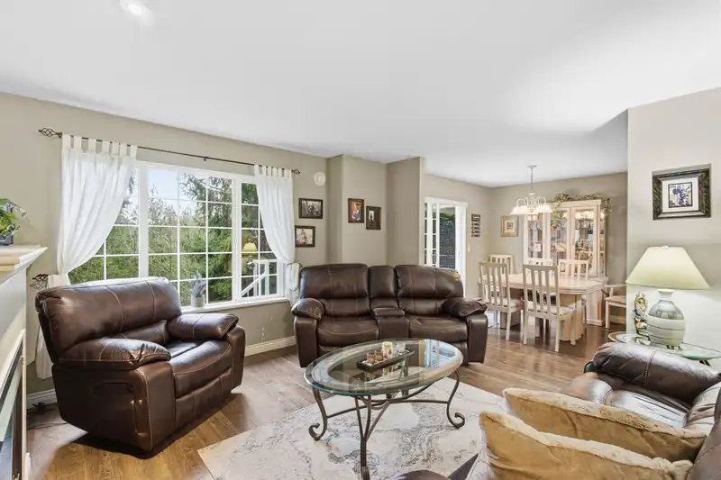61 11355 236 STREET - photo 2 of 36
