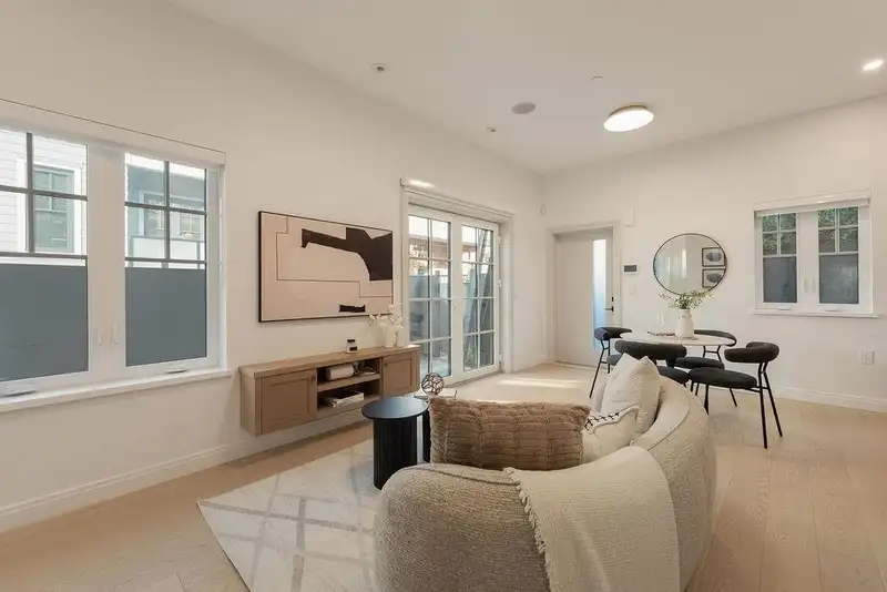 2544 GRANT STREET - photo 2 of 23