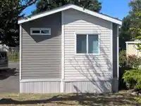 104 8220 KING GEORGE BOULEVARD - thumbnail 2