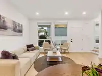 102 16697 16 AVENUE - thumbnail 1