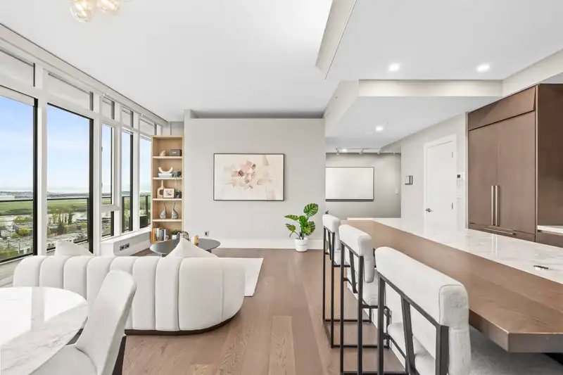 1803 8588 CORNISH STREET - photo 3 of 39