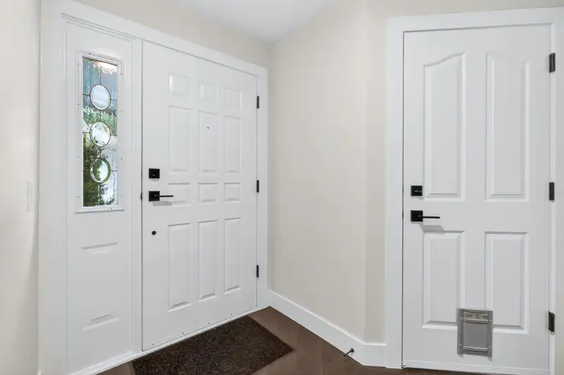 111 9045 WALNUT GROVE DRIVE - photo 4 of 36