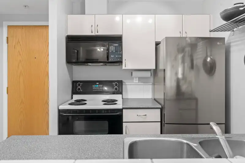 2803 939 HOMER STREET - photo 4 of 25