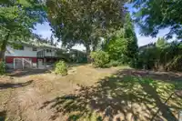 753 E 9TH STREET - thumbnail 19