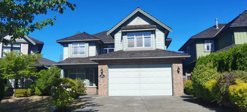 3351 POINT AVENUE - photo 1 of 40