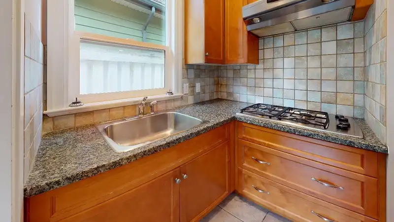 3351 POINT AVENUE - photo 3 of 40