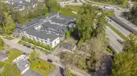 16373 15 AVENUE - thumbnail 2