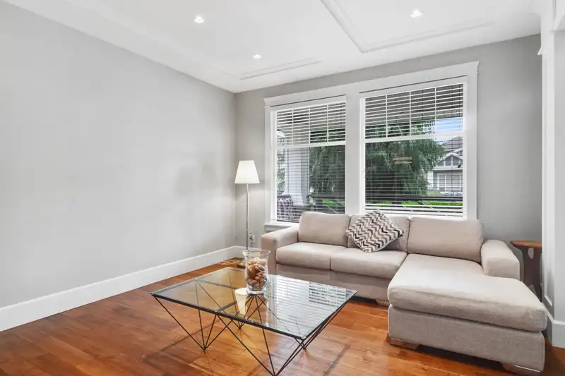 21229 83A AVENUE - photo 3 of 37