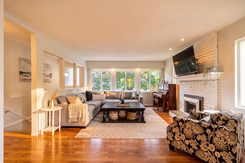 4542 206A STREET - photo 4 of 34