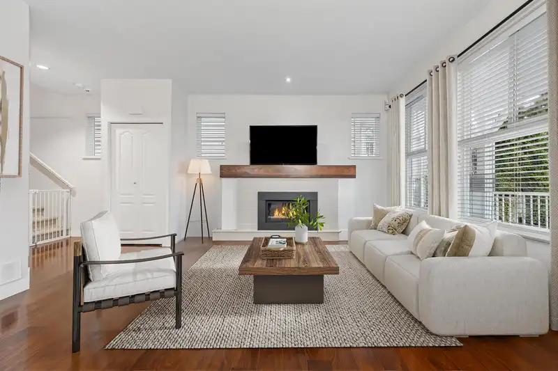2 312 CASEY STREET - photo 4 of 36