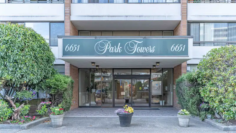 310 6651 MINORU BOULEVARD - photo 2 of 20