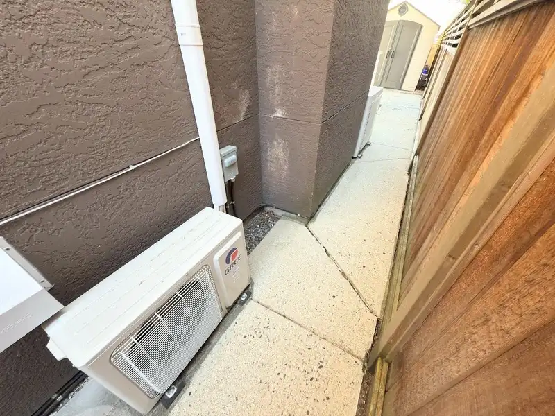 3488 W 30TH AVENUE - photo 4 of 38