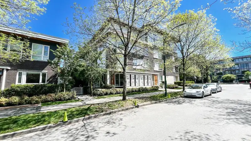 208 4080 YUKON STREET - photo 1 of 27