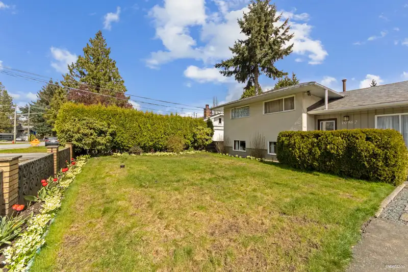 10962 145A STREET - photo 1 of 33