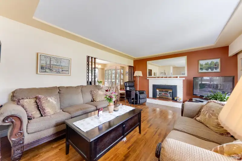 10962 145A STREET - photo 3 of 33