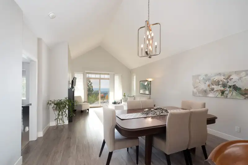 119 3450 DAVID AVENUE - photo 3 of 40