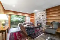 4262 YUCULTA CRESCENT - thumbnail 26