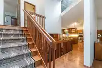 4262 YUCULTA CRESCENT - thumbnail 5