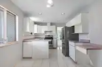 4368 PANDORA STREET - thumbnail 3