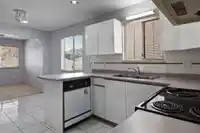 4368 PANDORA STREET - thumbnail 5