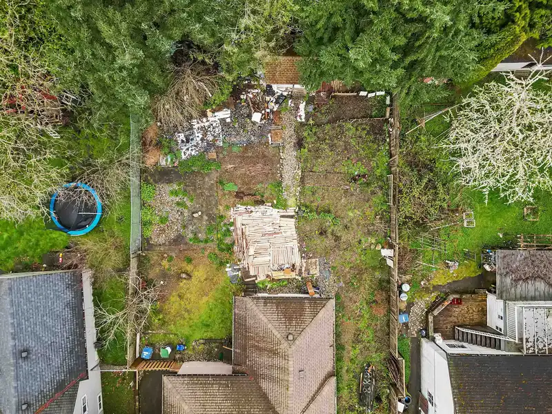 13627 HILTON ROAD - photo 4 of 40