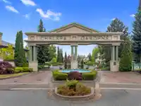 325 13880 70 AVENUE - thumbnail 1