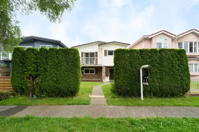 2066 E 23RD AVENUE - photo 1 of 33