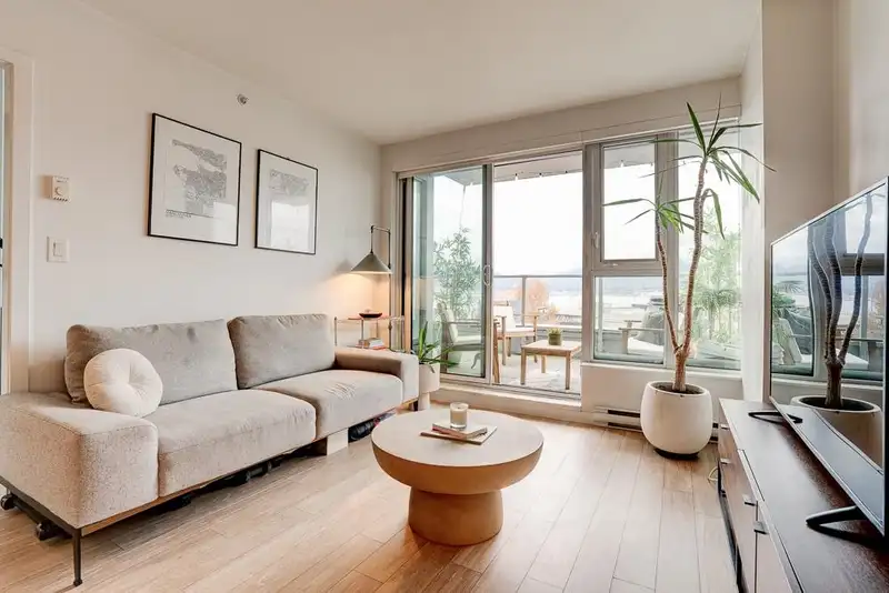 201 983 E HASTINGS STREET - photo 3 of 40