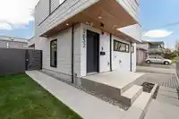 2652 E 38TH AVENUE - thumbnail 1