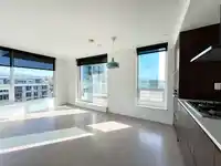 1009 455 SW MARINE DRIVE - thumbnail 1