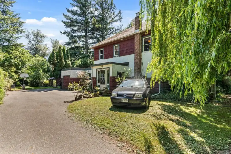 51098 YALE ROAD - photo 1 of 34