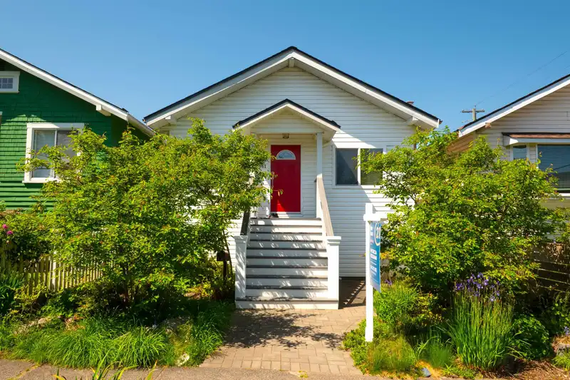 4961 ST. CATHERINES STREET - photo 1 of 39