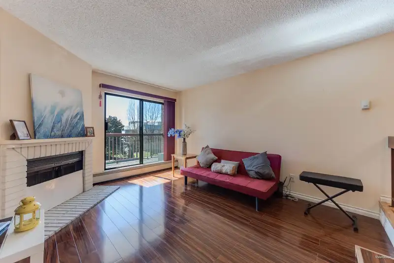204 8511 WESTMINSTER HIGHWAY - photo 4 of 26