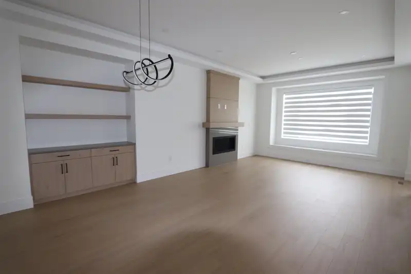 8502 NOTTMAN STREET - photo 4 of 31