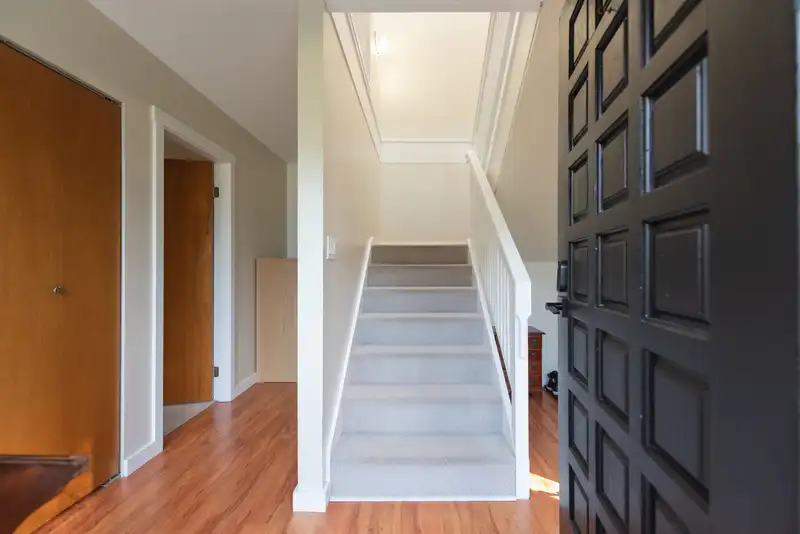 7862 EAGLE DRIVE - photo 3 of 40