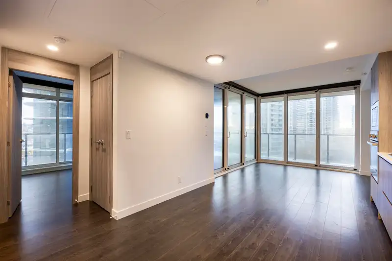 309 4880 LOUGHEED HIGHWAY - photo 4 of 27