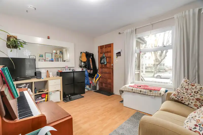 3135 3137 HEATHER STREET - photo 3 of 15