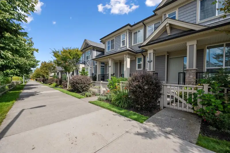 7764 204 STREET - photo 2 of 40