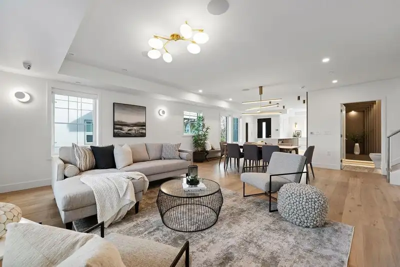 1139 W 33RD AVENUE - photo 3 of 40