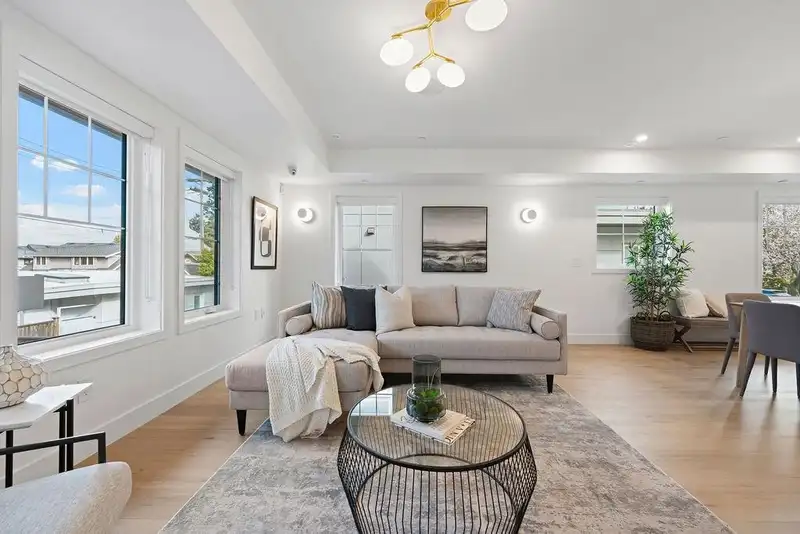 1139 W 33RD AVENUE - photo 4 of 40