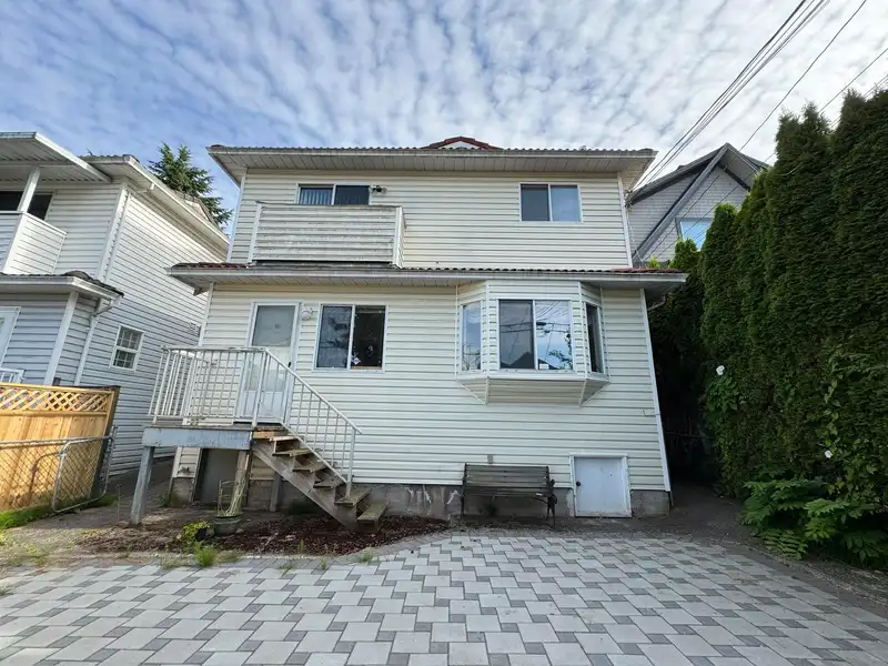963 E 11TH AVENUE - photo 1 of 21