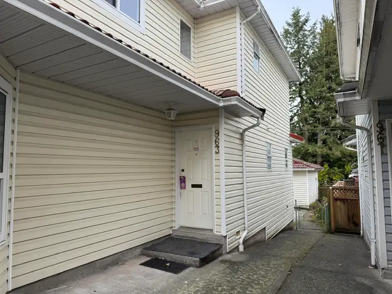 963 E 11TH AVENUE - photo 2 of 21