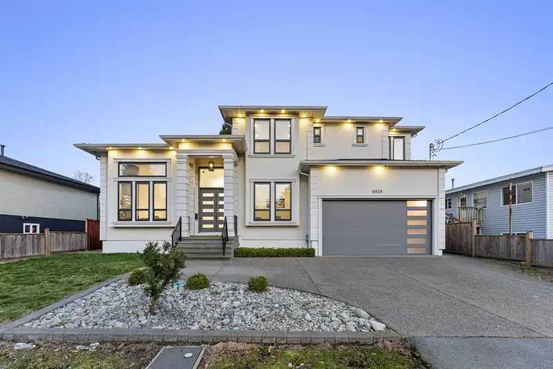 8020 114 STREET - photo 1 of 32