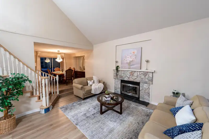 2986 DELAHAYE DRIVE - photo 2 of 34