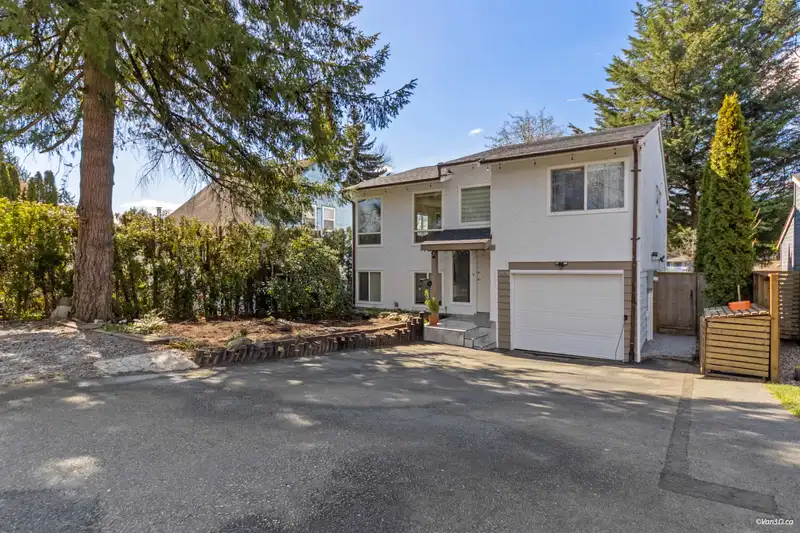 2978 FLEMING AVENUE - photo 3 of 26
