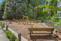 105 2304 EMERY COURT - thumbnail 28