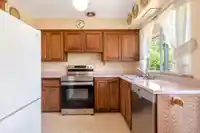 7864 LANGLEY STREET - thumbnail 16