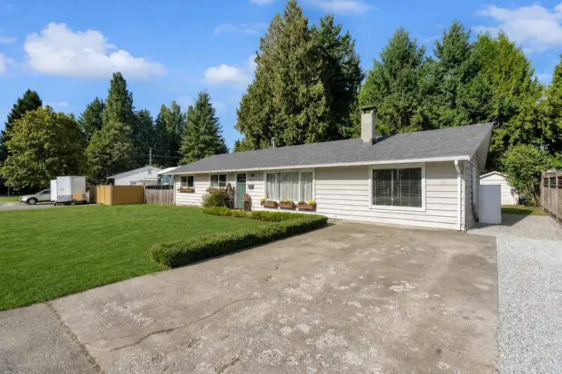 20255 CHATWIN AVENUE - photo 1 of 27