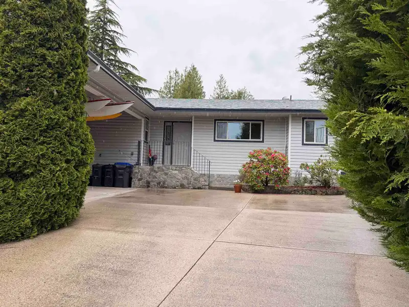 5453 CARNABY PLACE - photo 4 of 33