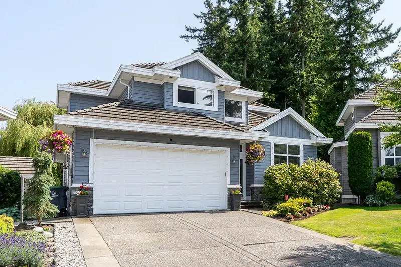 15436 36B AVENUE - photo 1 of 36